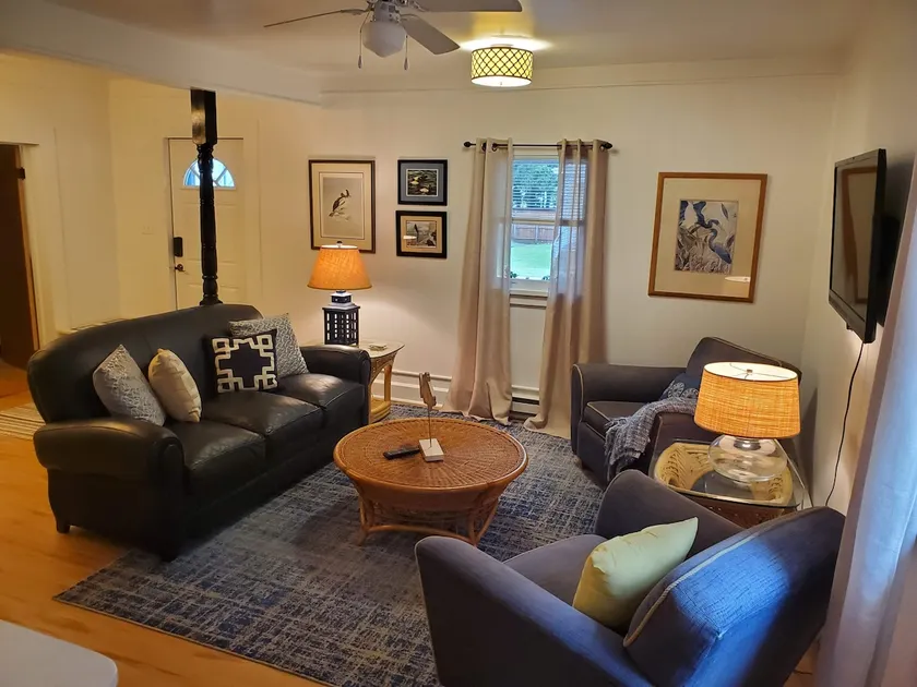 Little Slice of Cambridge. 2 bedroom, pet friendly - Image 1