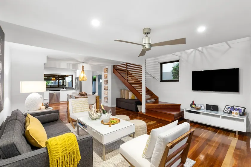 Stunning 2bed/2bth-CottonTrees 3BLK Beach/Dogs OK - Image 1