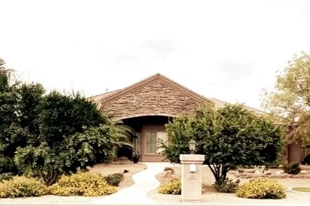nice home on large lot in QUIET neighborhood - Image 1