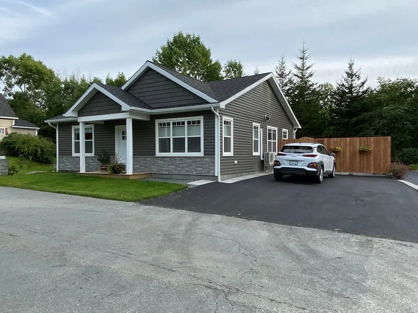 Welcome to 18 Meadow Pond Lane - Image 1