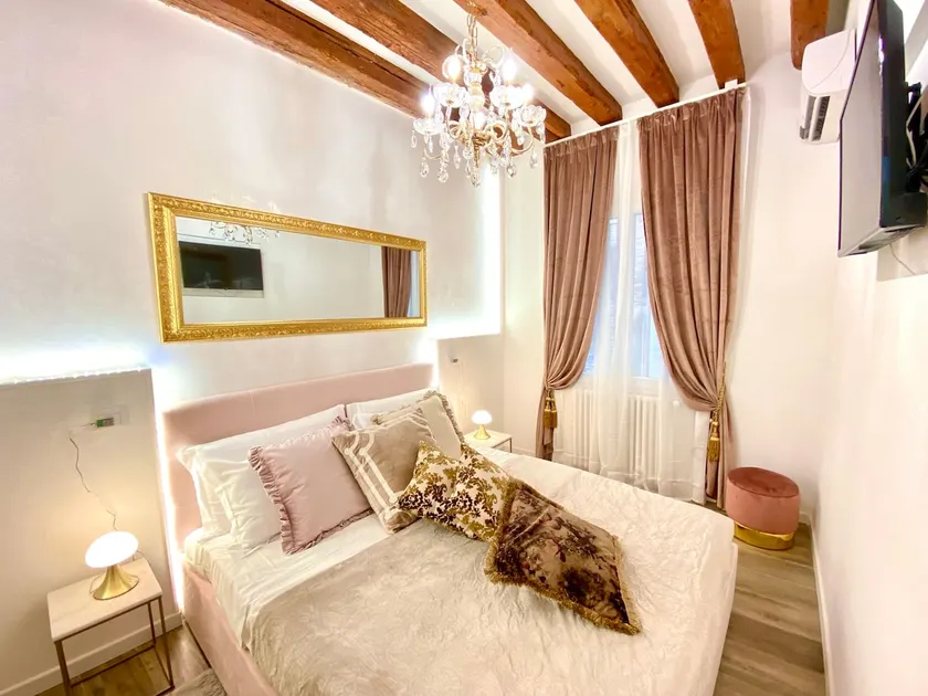 Corte Albero San Marco Suite, free Wi-Fi. - Image 1