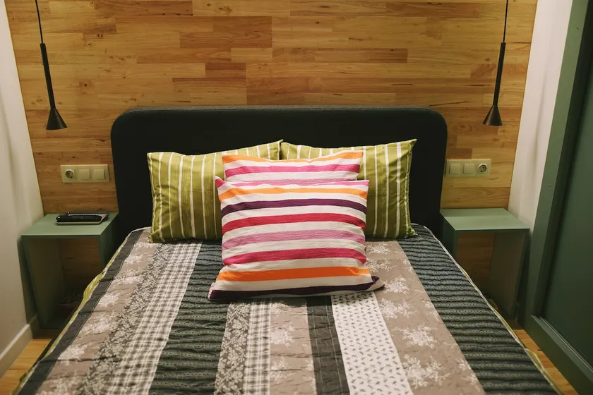 Lovely Modern Studio Apt. in Quiet Area - Image 1