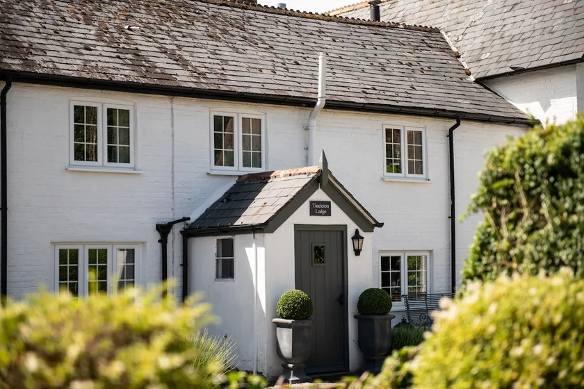 Tincleton Lodge - Image 1