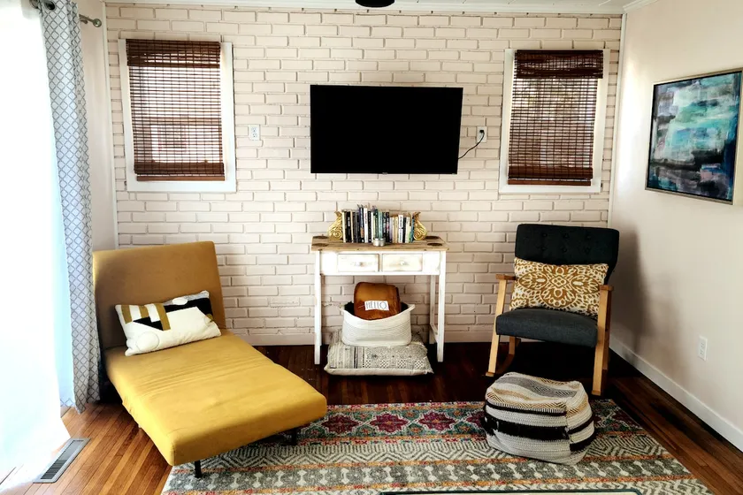 The Little House // Stylish & Cozy ~ 2 mi from Mayo Clinic - Image 1