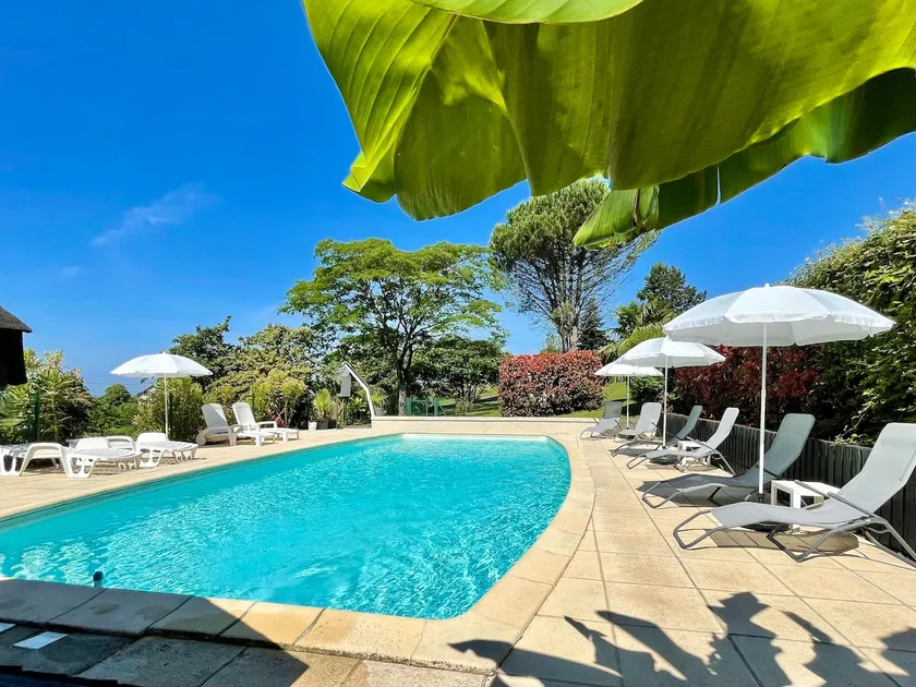Comfortable Mobile Home, 3 Bedrooms with Pool - Image 1
