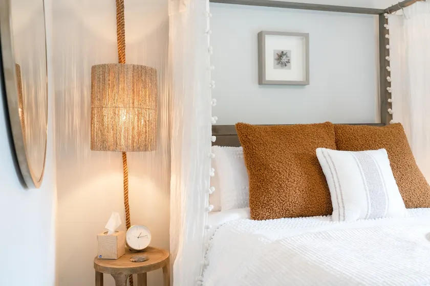 Golden Hour - Convenient 2 BR Townhouse - Image 1