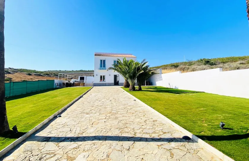 Book your holidays at this fully renovated Villa - Image 1