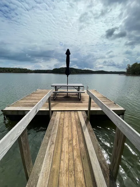 Kerr Lake Amazing Views, Private Dock, Quiet - Image 1