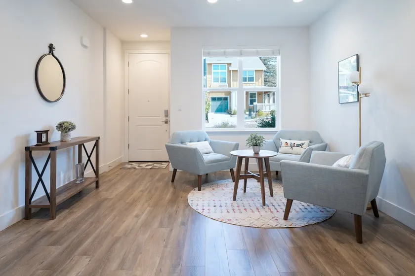 Modern 4 bdrm/2.5bath with Sauna! - Image 1