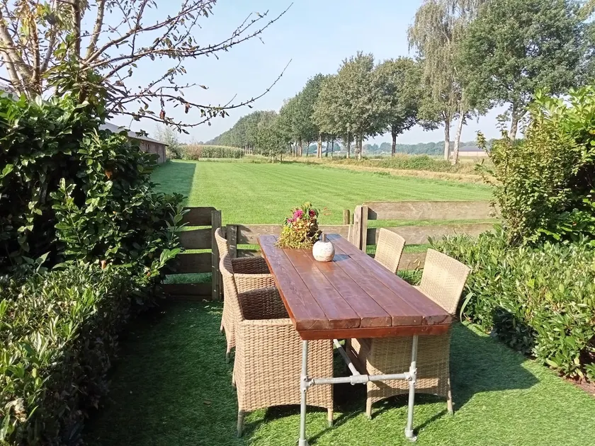 Peace, space and privacy in rural area - Image 1