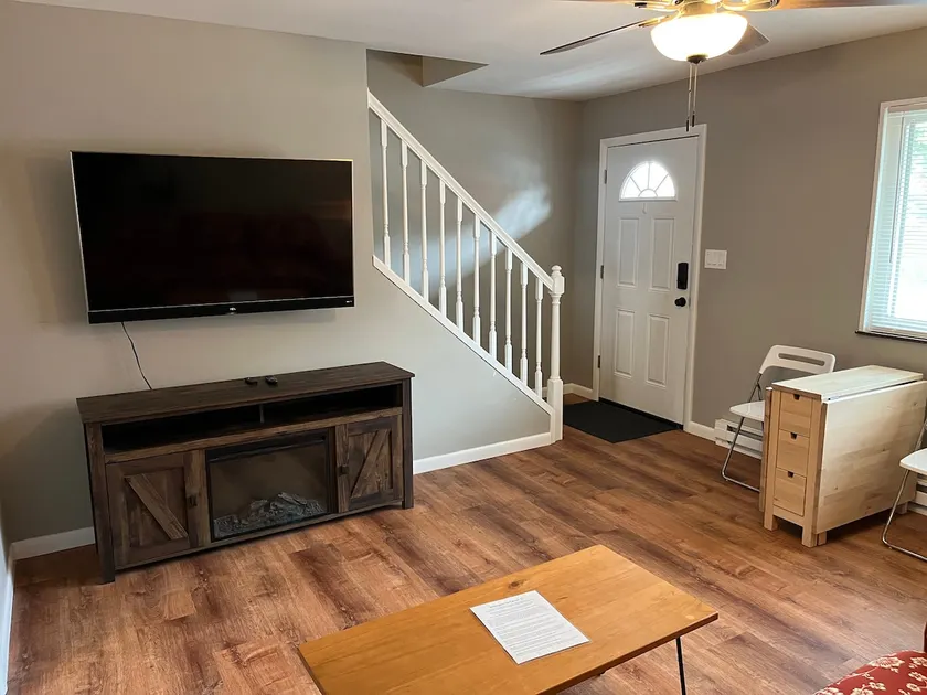Carter #1, Two bedroom unit near Xavier, Downtown - Image 1