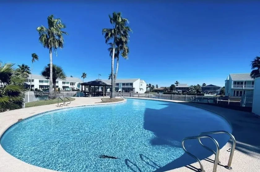Come stay at “Lil’ Nauti” a 2 Bedroom 2 Bath with a private boat slip! - Image 1