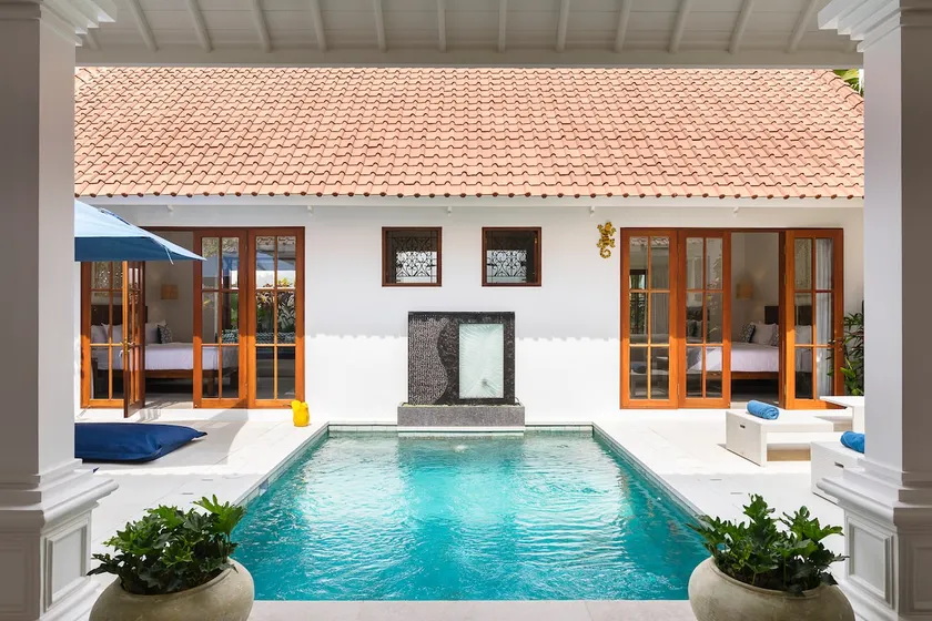Villa Sintra - 2 BR luxury in tranquil location, walk to beach - Image 1