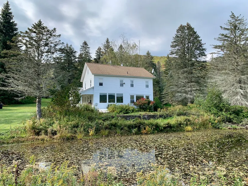 Mountain Farmhouse on 200 Acres with Pond - Image 1