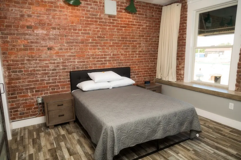 Newly constructed modern loft (1 Bedroom) - Image 1