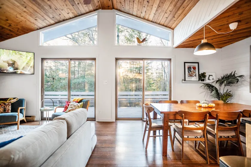 Luxurious Five Bedroom Hunter Mountain Hideaway - Image 1