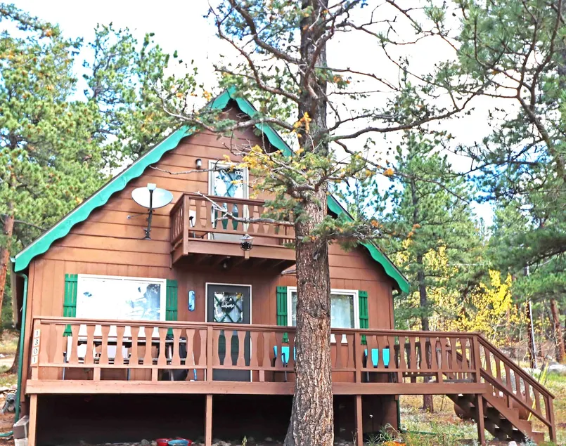 The Hideaway-Steps to WildBasin@RMNP: 5 star stay - Image 1