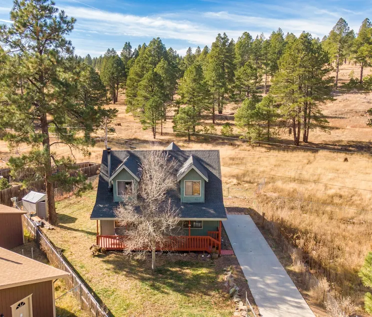 Direct trail access ~ Pet friendly ~ Full Kitchen - Image 1