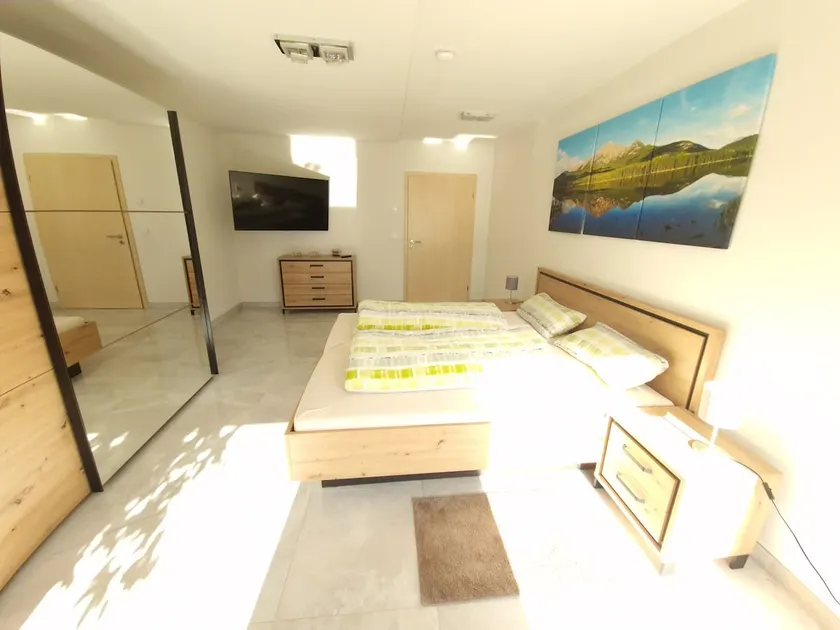 160 sqm modern apartment with nature on the doorstep - Image 1