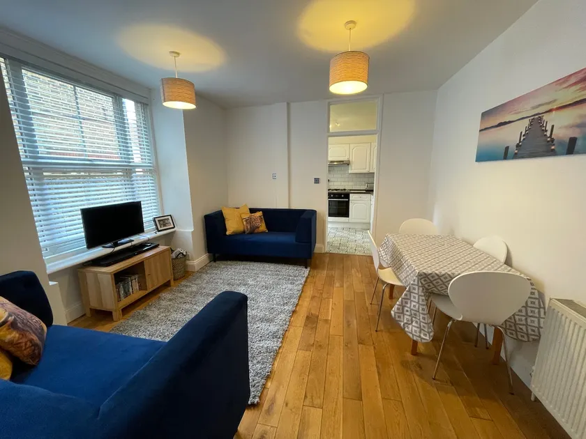 Lovely 2 bedroom seaside retreat - Image 1