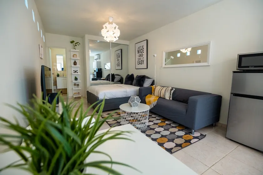 Casa Paloma「UNIT 1 「Chanti」Walk to beach - Image 1