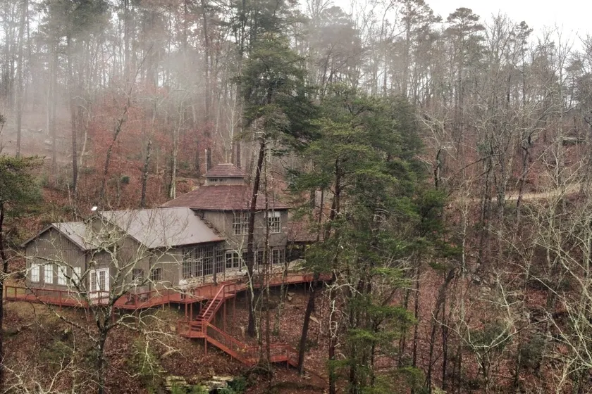 Lagniappe Lodge -18 acres of amazing views and 2 waterfalls, with Internet!! - Image 1
