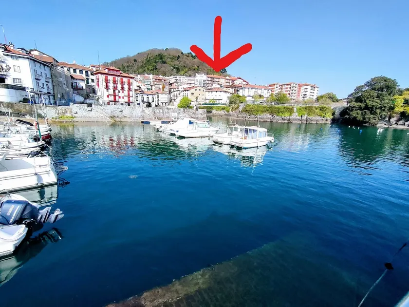 Mundaka tourist apartment with garage option. - Image 1