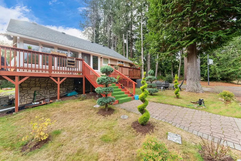 Serene Cottage in the Woods - Image 1