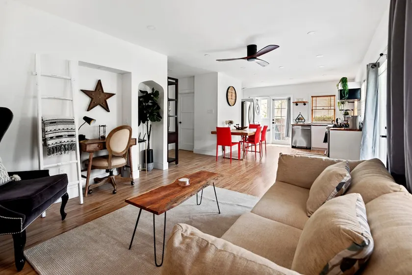Newly Renovated 2-Bedroom Haven with Private Garden - Image 1