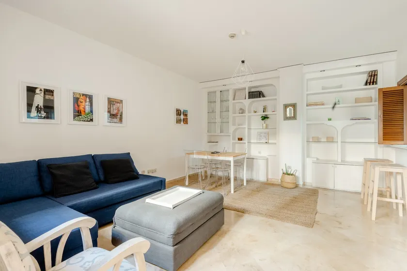 Cozy&quiet Apt in SanVicente st Andalusian patio - Image 1