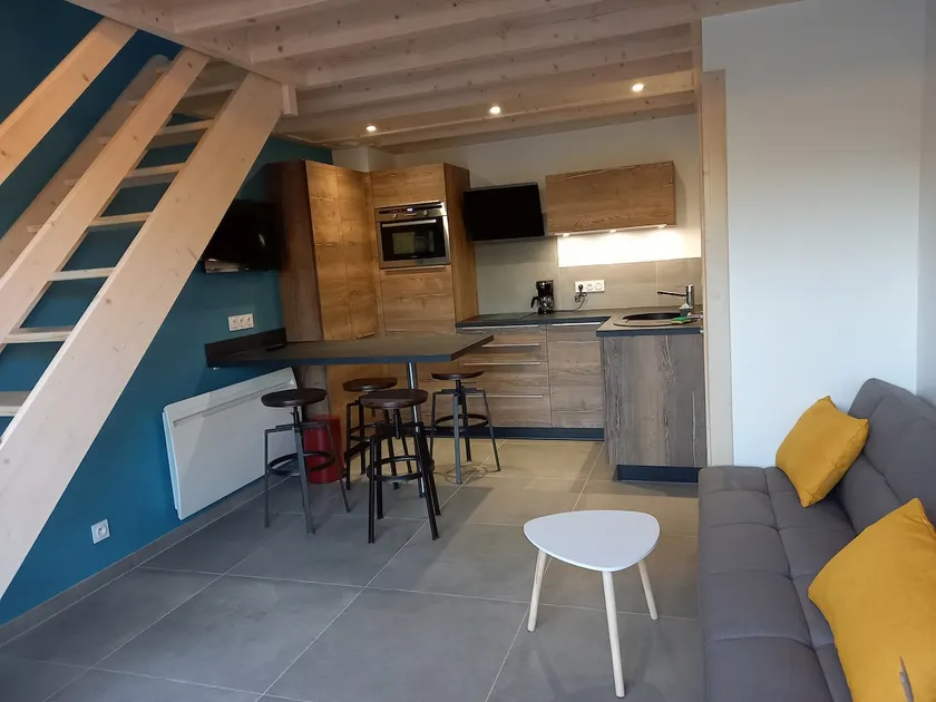 bohemian maisonette - Image 1