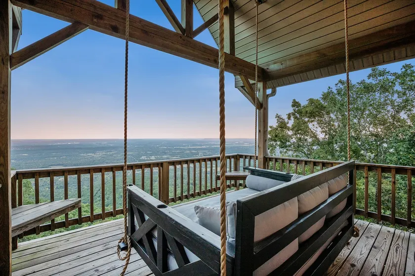 ON Mt Nebo State Park | Luxury Mountain Retreat - Image 1