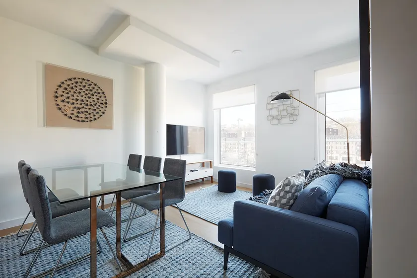 Modern 3 BR loft -shared deck - gym - mins to NYC - Image 1