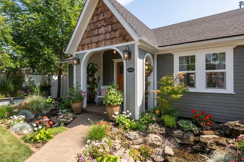 B Street Cottage - Historic Washburne District - Image 1