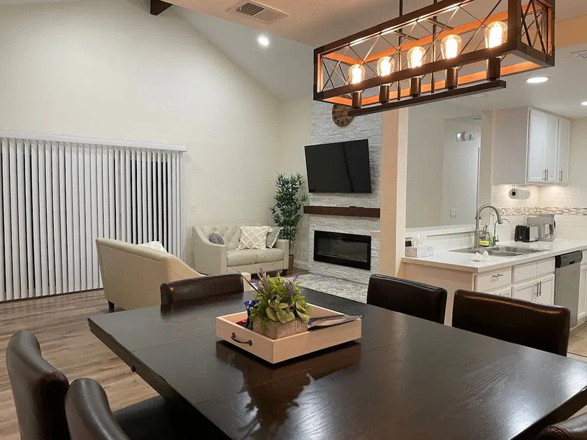 Cozy Getaway Near the Heart of Sacramento - Image 1