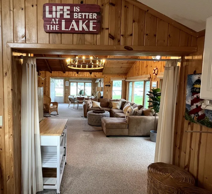 Peaceful Island Lakefront Home w/ Kayak & Swimming - Image 1