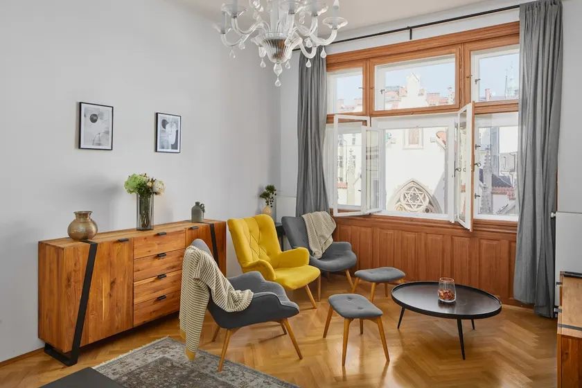 Lavish Design · Balcony · Jewish Quarter - Image 1