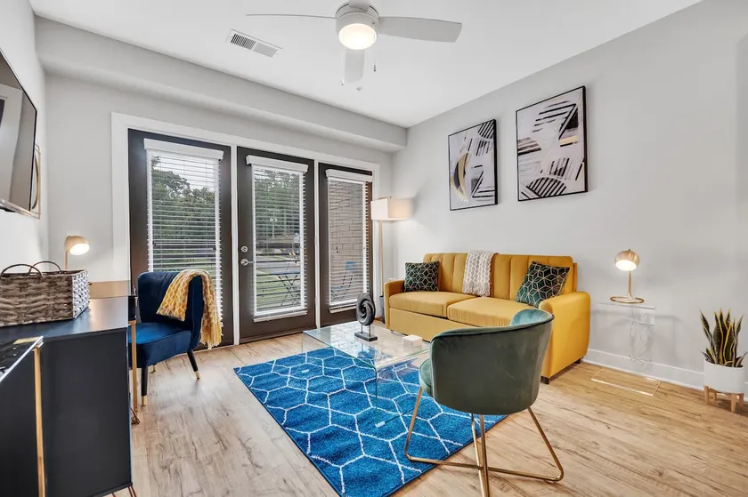Modern Luxury ~ King Bed ~ 1BR in Plaza Midwood - Image 1