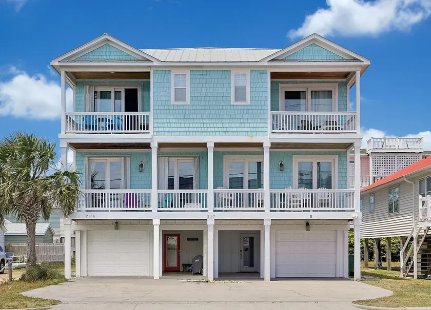 *Wait'N'Sea* Ocean Views, Steps to Beach & Pier - Image 1