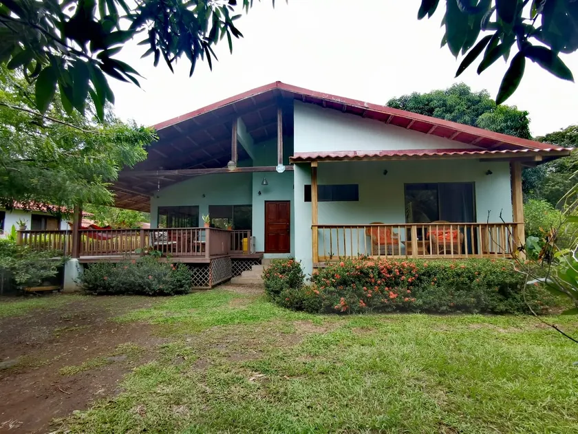 Beautiful house in the countryside, 15 minutes from the sea. - Image 1