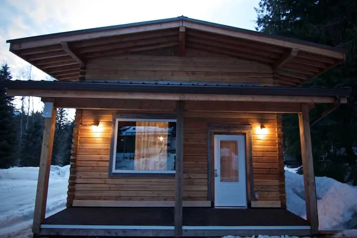 Spirit Bear Cabin, with Loft and Hot Tub !! - Image 1