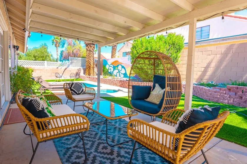 Cozy 3BR Home with Pool & Spa - 9 Mi to LV Strip! - Image 1