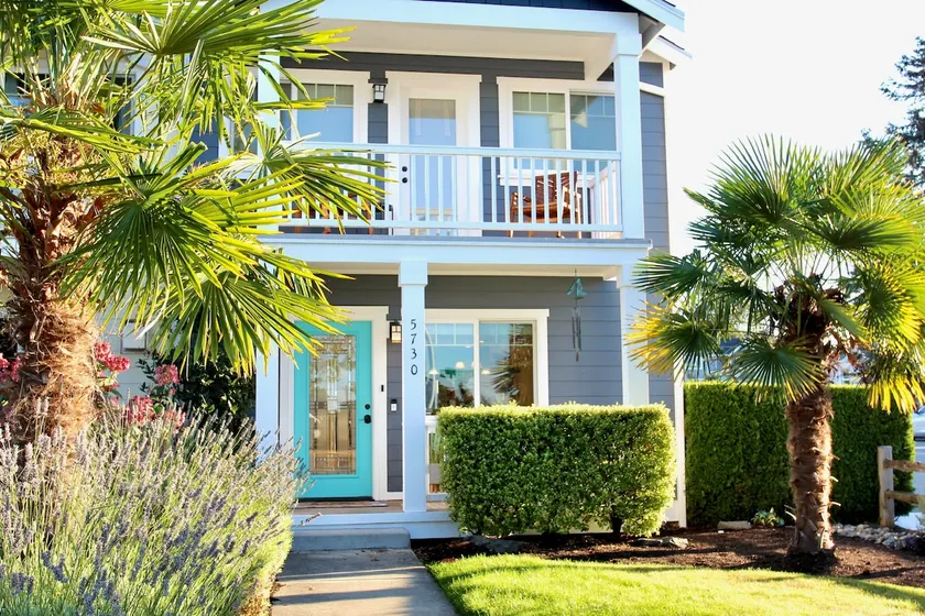 The Blue Ruby - nestled in Point Defiance - Image 1