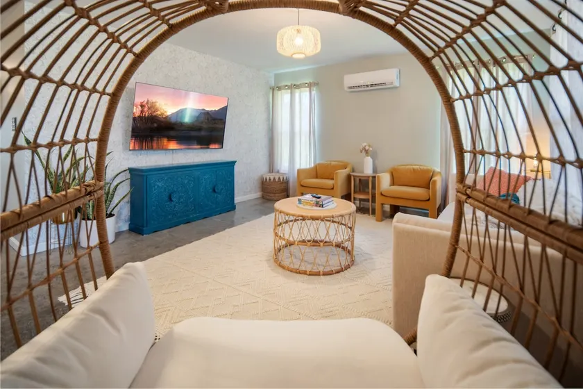 Boho House- A Rural Escape with Fire Pit, EV, WFH - Image 1