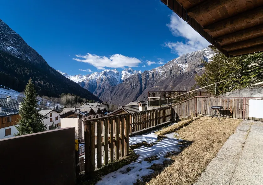 Smile House with amazing views - Image 1