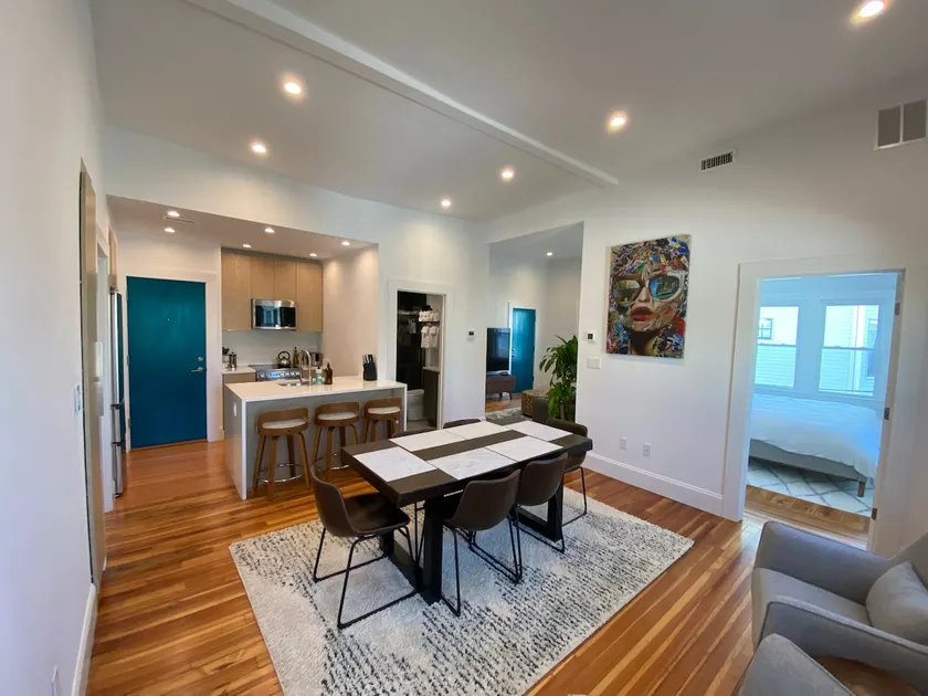 Modern Downtown Salem 3 Bedroom | Park & Play - Image 1