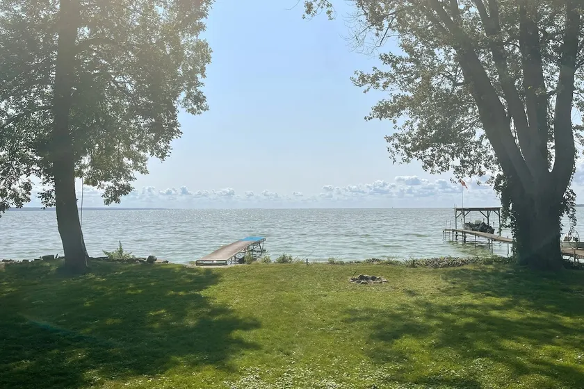 Waverly Beach Lake House - Image 1