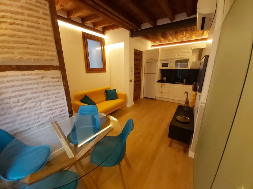 Apartment in the heart of Toledo - Image 1