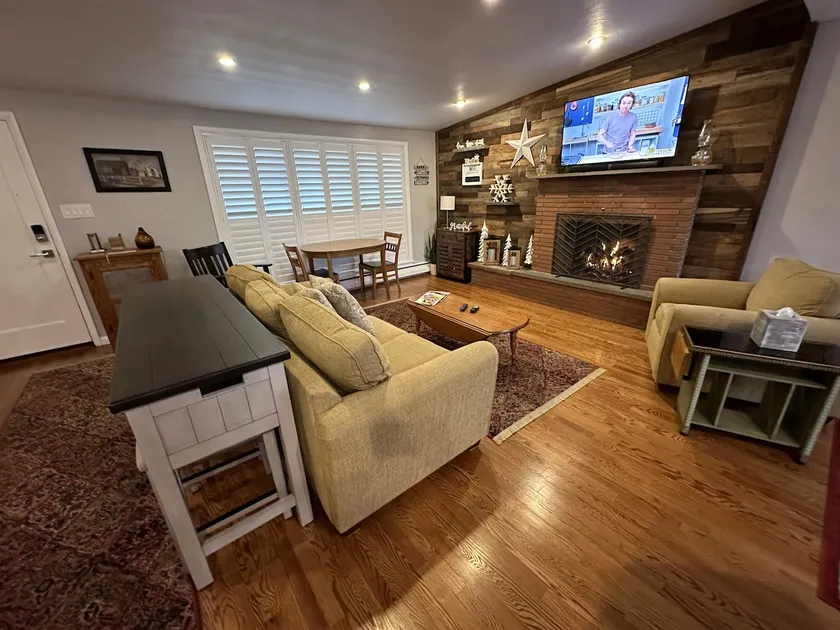 Lancaster Home, Family-Friendly, Flexible Layout - Image 1