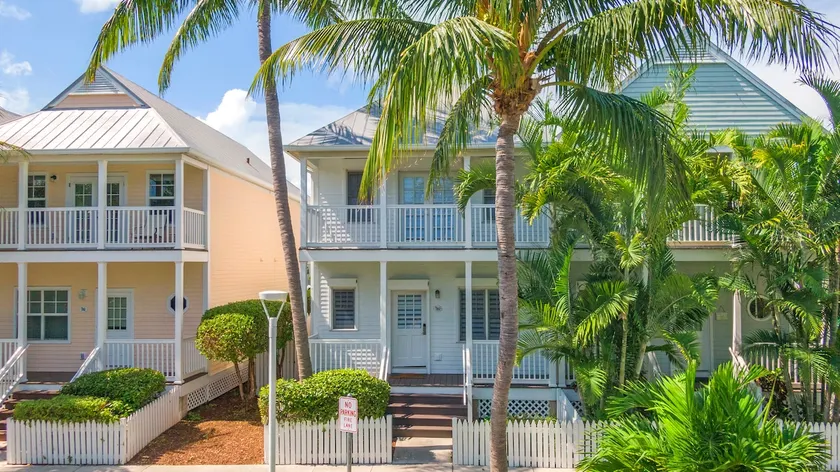 Waterfront Duck Key Villa - Sleeps 8 (7060) - Image 1